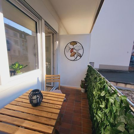 Zentrales Apartment Mit Balkon Und Parkplatz 特里尔 外观 照片