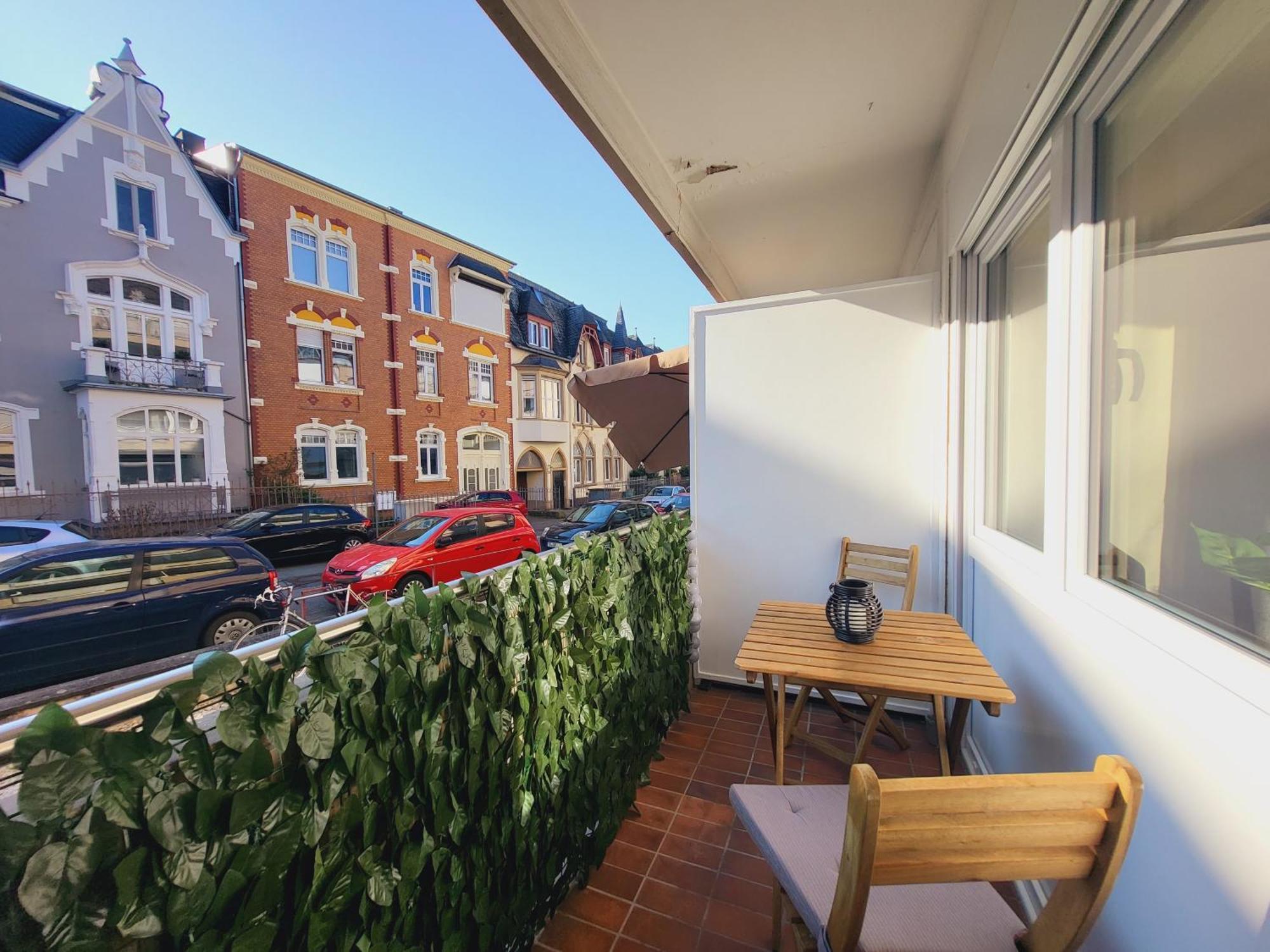 Zentrales Apartment Mit Balkon Und Parkplatz 特里尔 外观 照片